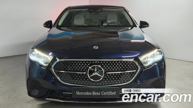 Mercedes-Benz E-Класс 2025 thumb 3