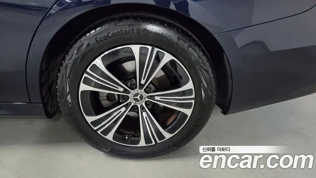 Mercedes-Benz E-Класс 2025 thumb 5