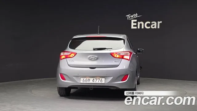 Hyundai i30 2012 thumb 4