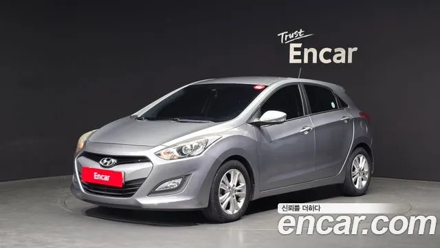 Hyundai i30 2012 thumb 11