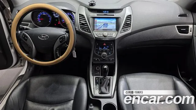 Hyundai Avante 2014 thumb 7