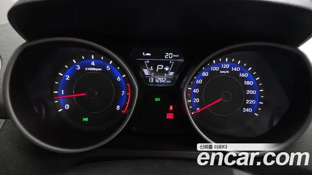 Hyundai Avante 2014 thumb 8