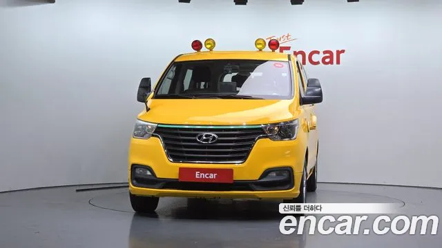 Hyundai Starex 2018 thumb 3