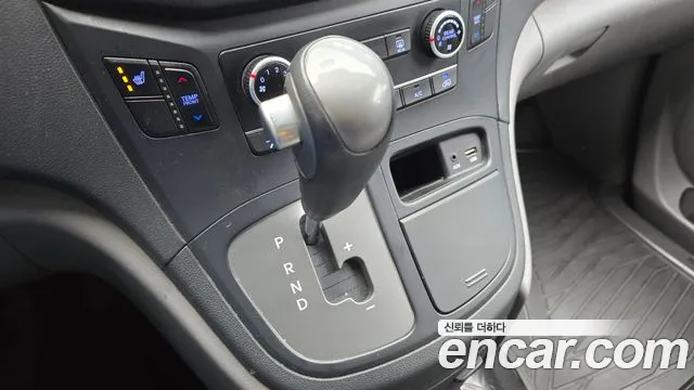Hyundai Starex 2018 thumb 9