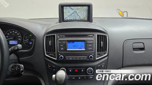 Hyundai Starex 2018 thumb 12