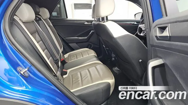Volkswagen T-Roc 2022 thumb 11