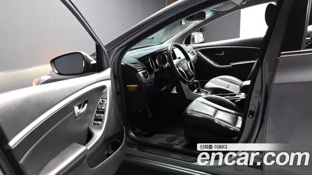 Hyundai i30 2012 thumb 9