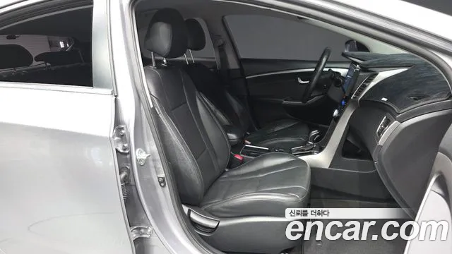 Hyundai i30 2012 thumb 10