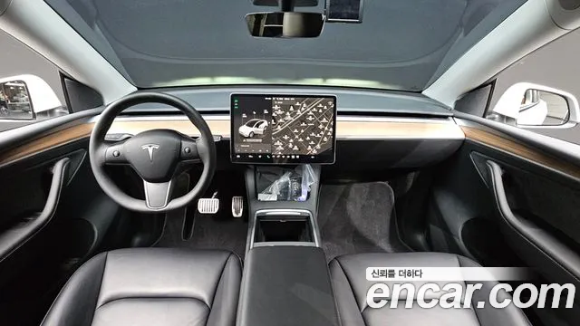 Tesla Model Y 2023 thumb 6
