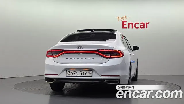 Hyundai Grandeur 2017 thumb 4