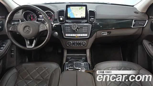 Mercedes-Benz GLS 2018 thumb 7