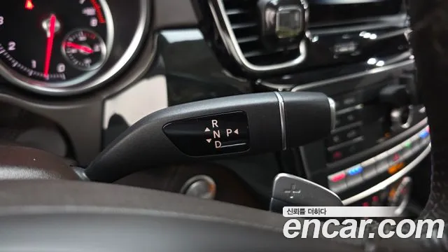 Mercedes-Benz GLS 2018 thumb 9