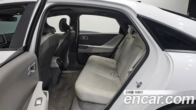 Hyundai IONIQ 6 2022 thumb 12