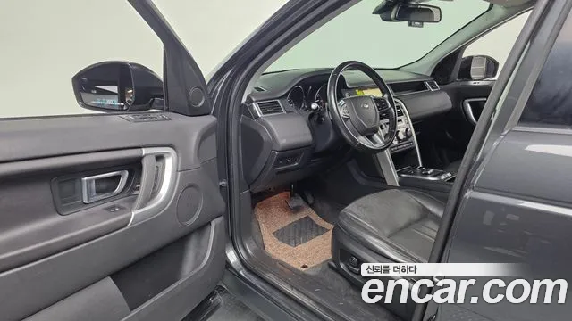 Land Rover Discovery Sport 2018 thumb 10