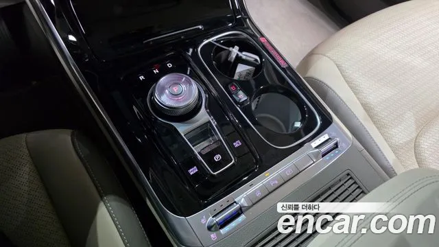 Kia Carnival 2022 thumb 9