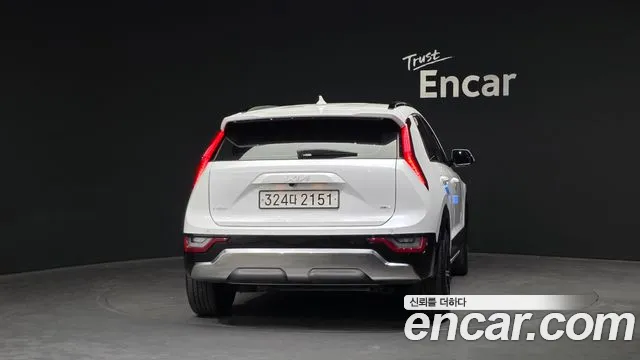 Kia Niro 2022 thumb 4