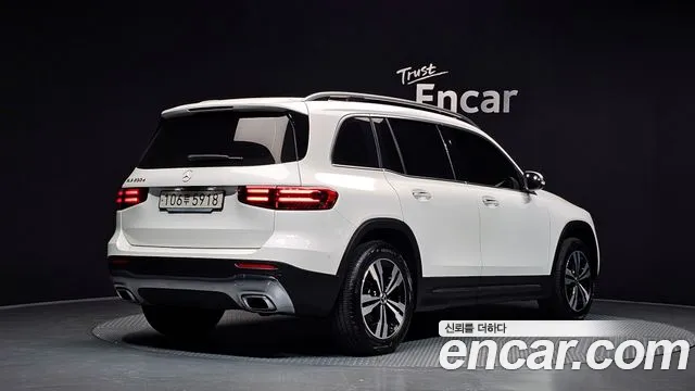 Mercedes-Benz GLB 2024 thumb 2