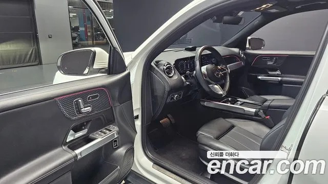 Mercedes-Benz GLB 2024 thumb 10
