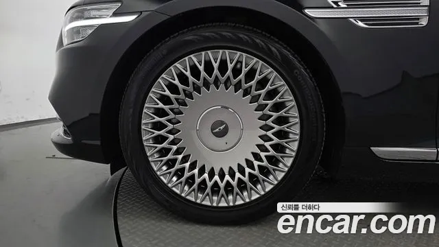 Genesis G90 2019 thumb 5