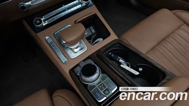 Genesis G90 2019 thumb 9