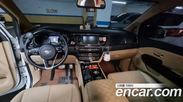 Kia Carnival 2019 thumb 7