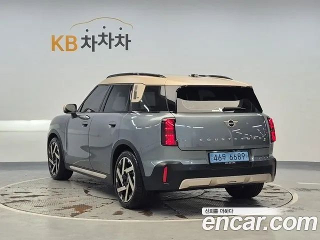 MINI Countryman 2025 thumb 2