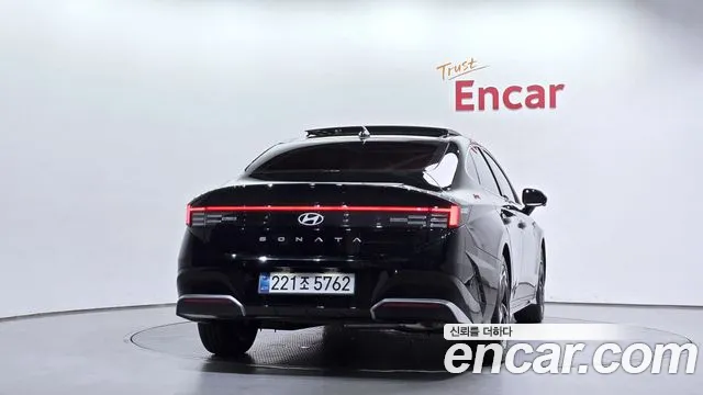 Hyundai Sonata 2025 thumb 4