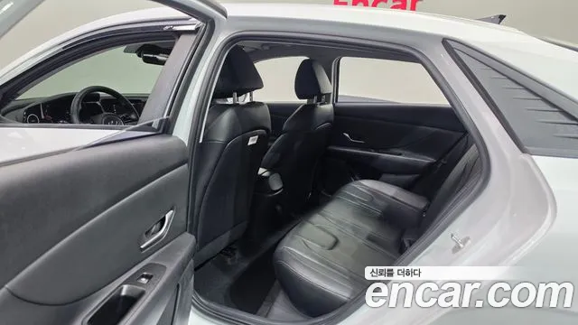 Hyundai Avante 2022 thumb 11