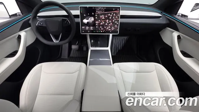 Tesla Model Y 2026 thumb 6