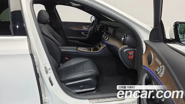 Mercedes-Benz E-Класс 2021 thumb 11
