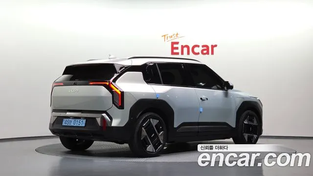 Kia EV3 2025 thumb 2
