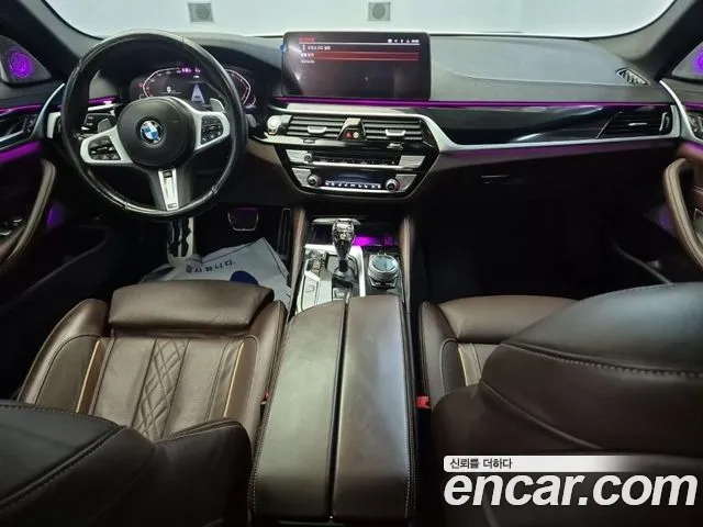 BMW 5-Series 2023 thumb 7
