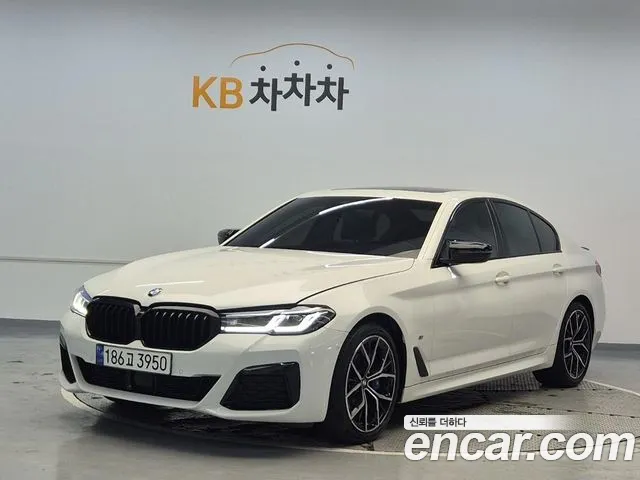 BMW 5-Series 2023 thumb 11