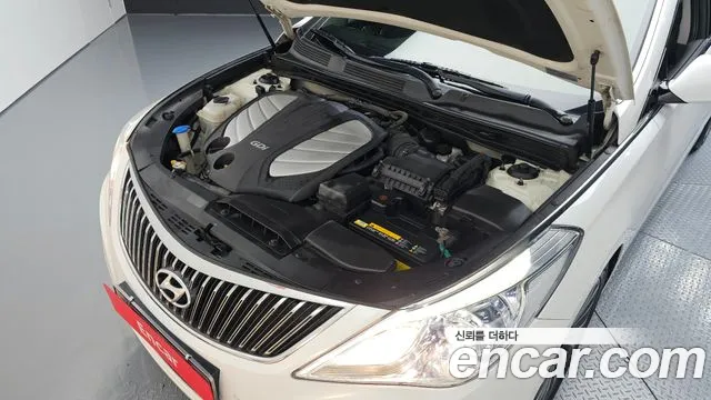 Hyundai Grandeur 2013 thumb 6