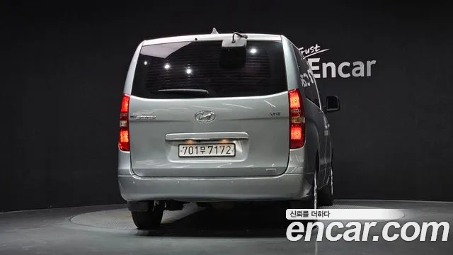 Hyundai Starex 2019 thumb 4