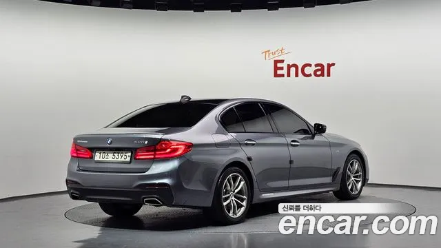 BMW 5-Series 2017 thumb 2