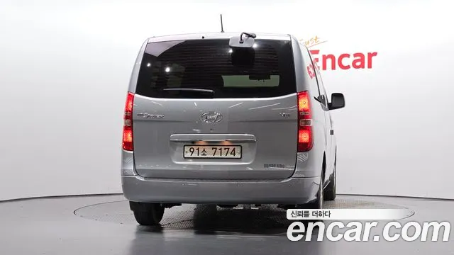 Hyundai Starex 2021 thumb 4