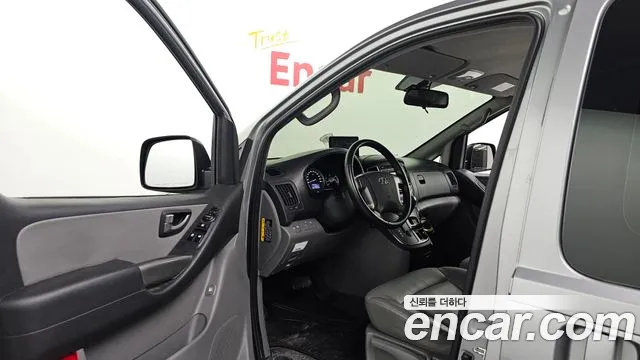 Hyundai Starex 2021 thumb 10