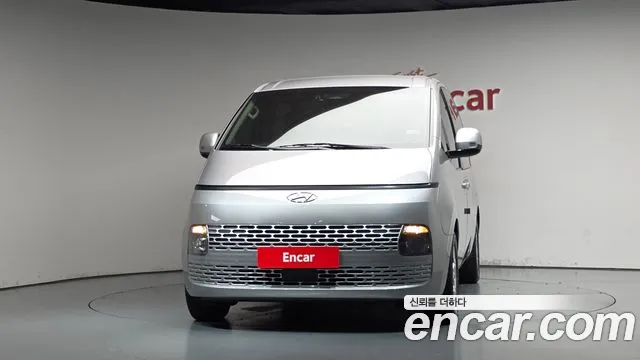 Hyundai Staria 2022 thumb 3