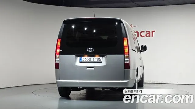 Hyundai Staria 2022 thumb 4