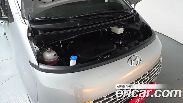 Hyundai Staria 2022 thumb 6