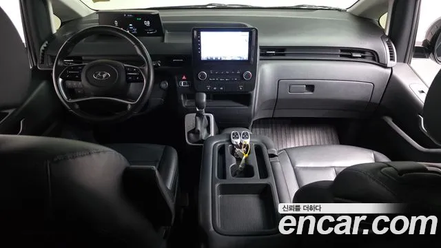 Hyundai Staria 2022 thumb 7