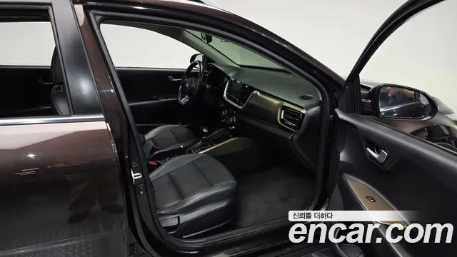 Kia Stonic 2017 thumb 10