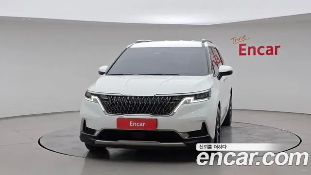 Kia Carnival 2023 thumb 3