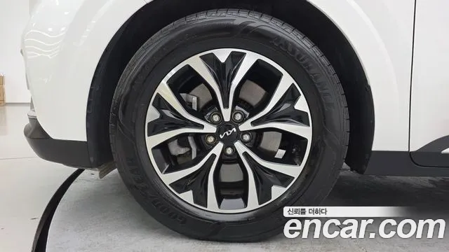 Kia Carnival 2023 thumb 5
