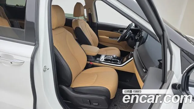 Kia Carnival 2023 thumb 11