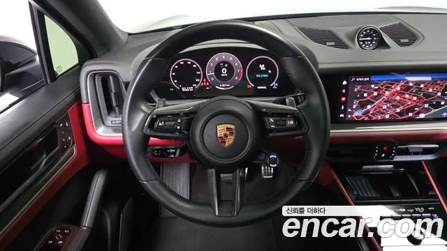Porsche Cayenne 2024 thumb 12