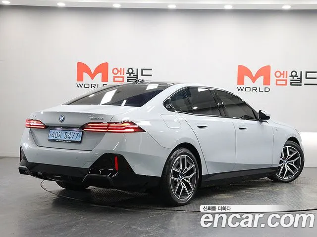 BMW i5 2023 thumb 2