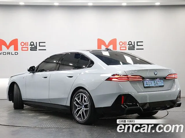 BMW i5 2023 thumb 4