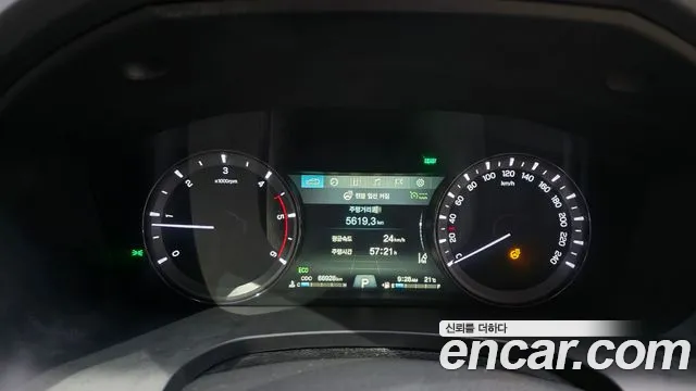 KG_Mobility_Ssangyong Rexton 2019 thumb 8